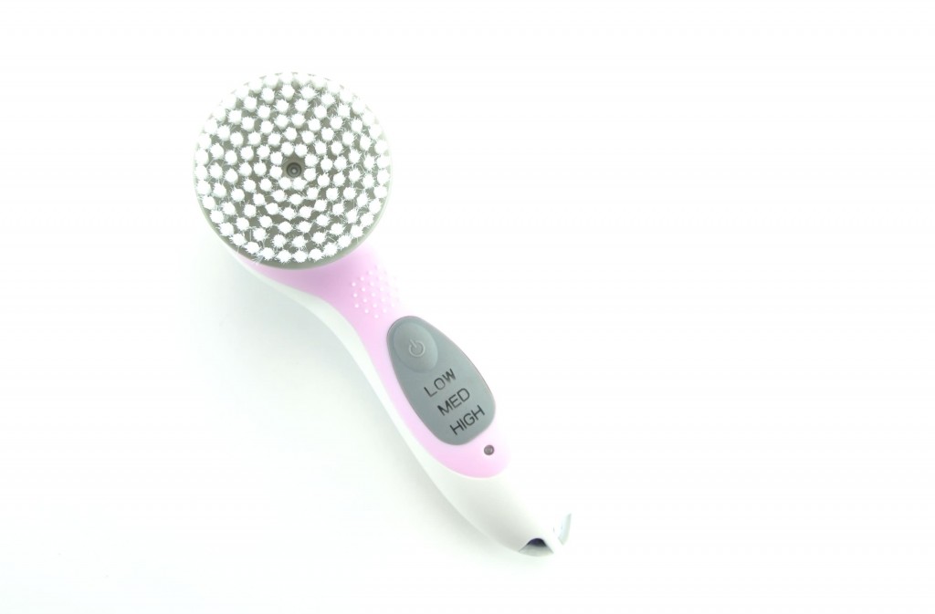 Conair, True Glow Cleansing brush, sonic care, skincare, best fashion blogs, blogger, best blogs, top fashion blogs, online shopping, canadian brands