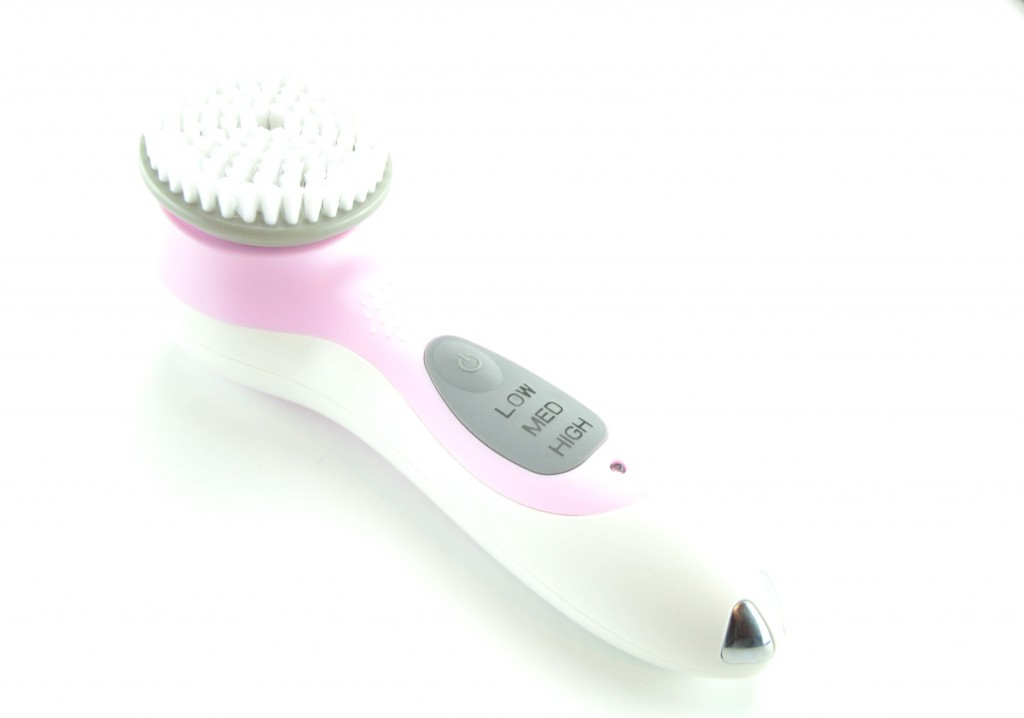 Conair, True Glow Cleansing brush, sonic care, skincare, best fashion blogs, blogger, best blogs, top fashion blogs, online shopping, canadian brands