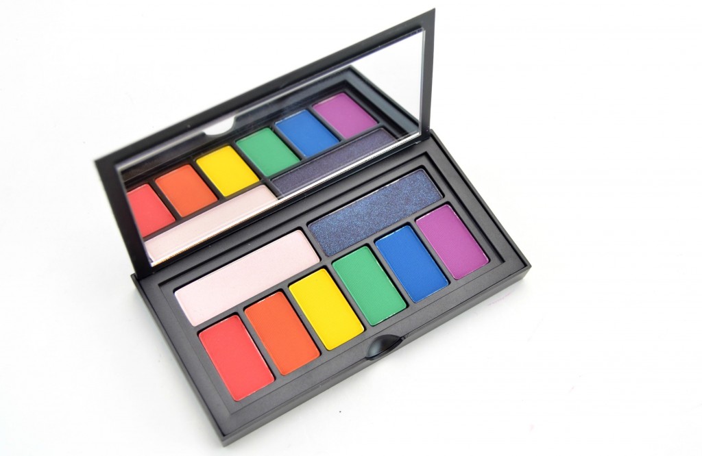 Smashbox Bold Cover Shot Eye Palette, magazines Canada, fashionable, beauty products Canada, canadian beauty, best eyeshadows 