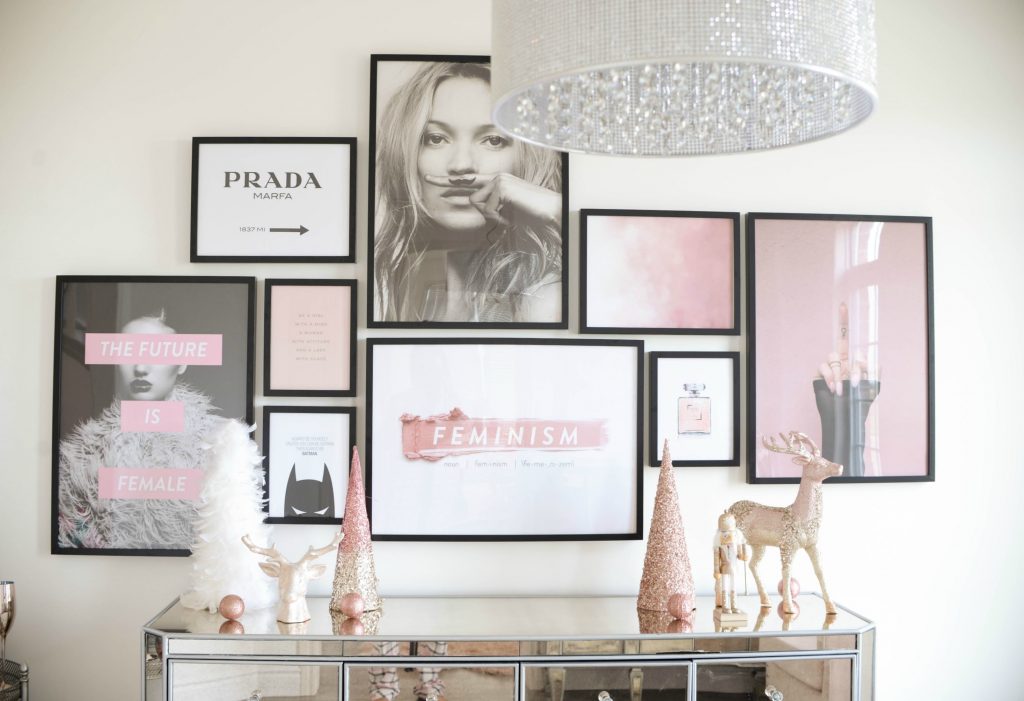 Gallery Wall: How to create a stylish and personal gallery wall