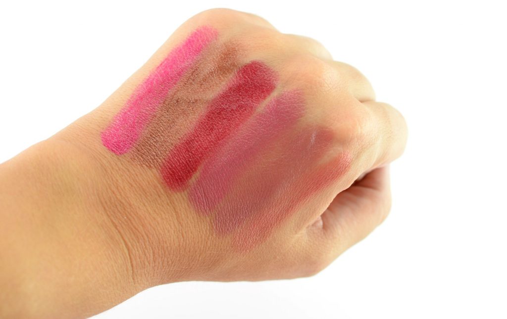 Mary Kay Gel Semi-Shine Lipstick in Haute Pink