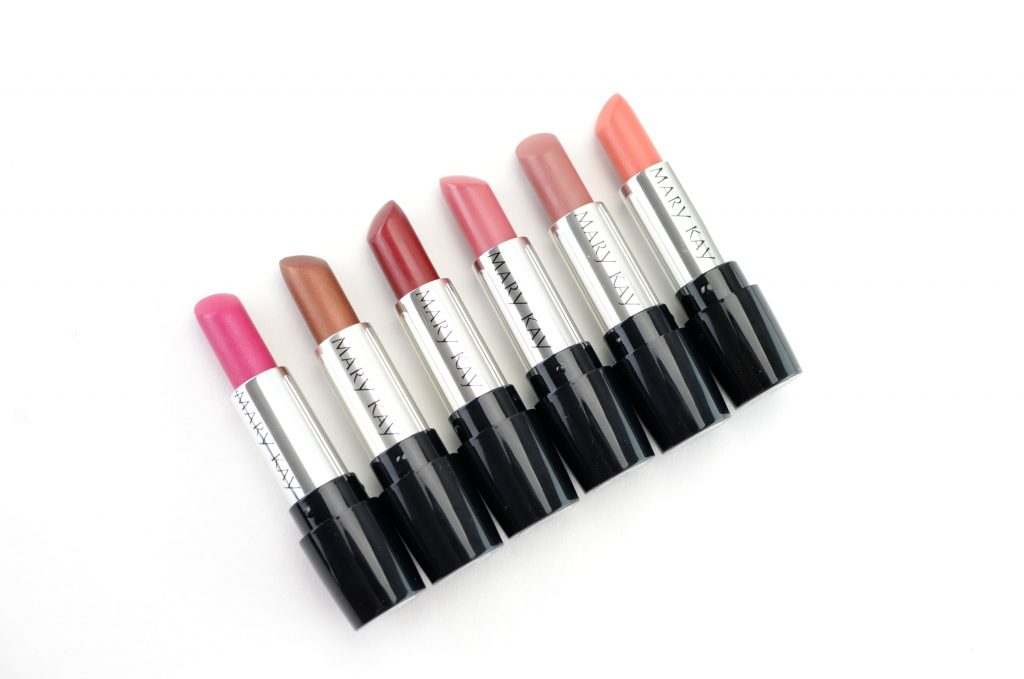 Mary Kay Gel Semi-Shine Lipstick in Haute Pink