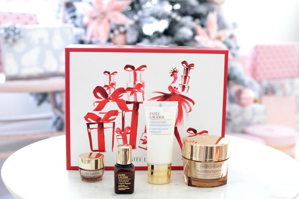 Estée Lauder with this 4-piece set