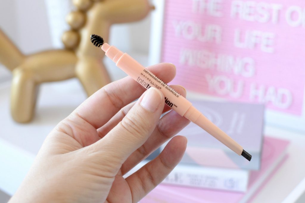 Maybelline Total Temptation Brow Definer