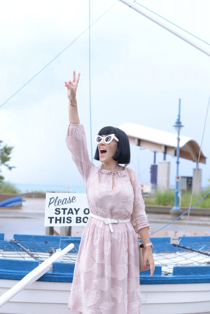 Pink Wilfred, Zero UV Sunglasses, Fossil necklace, Chloé Drew Purse, Kate Spade Bracelet, Victoria Emerson Watch, Wittner heels, grand bend 