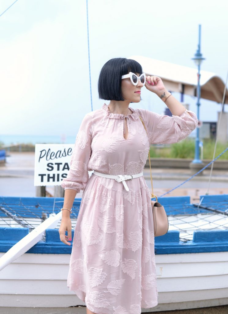 Pink Wilfred, Zero UV Sunglasses, Fossil necklace, Chloé Drew Purse, Kate Spade Bracelet, Victoria Emerson Watch, Wittner heels, grand bend 