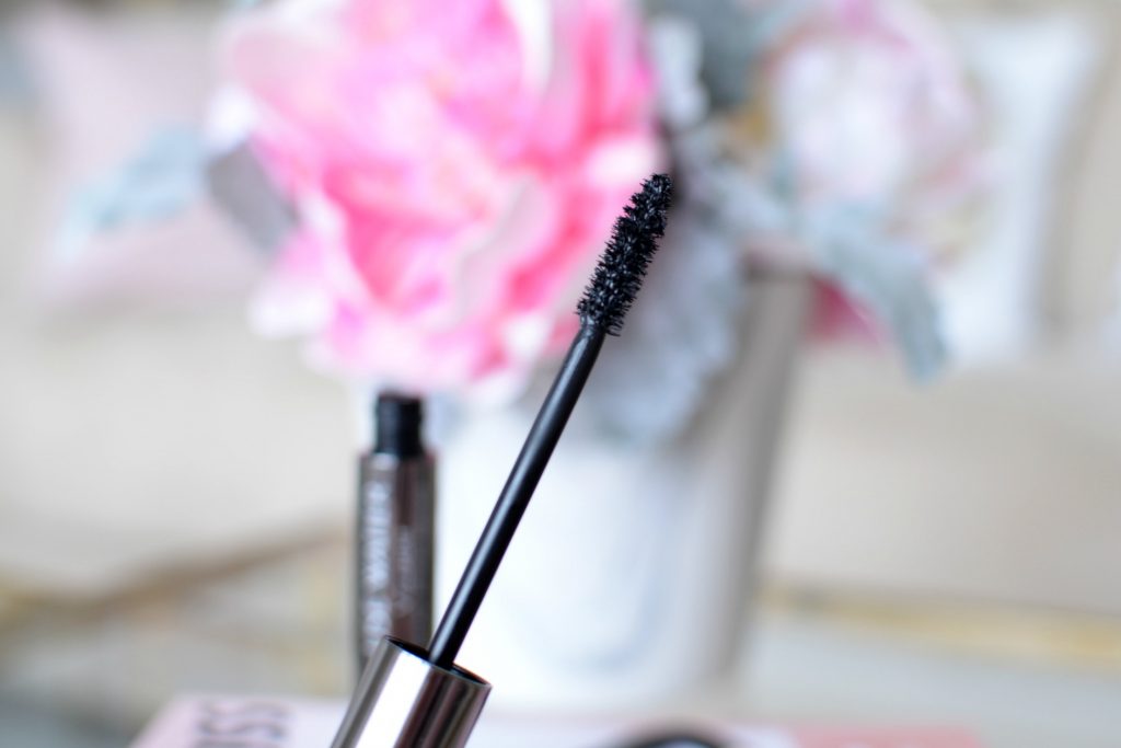 Lise Watier V Element Volcanic Minerals Mascara