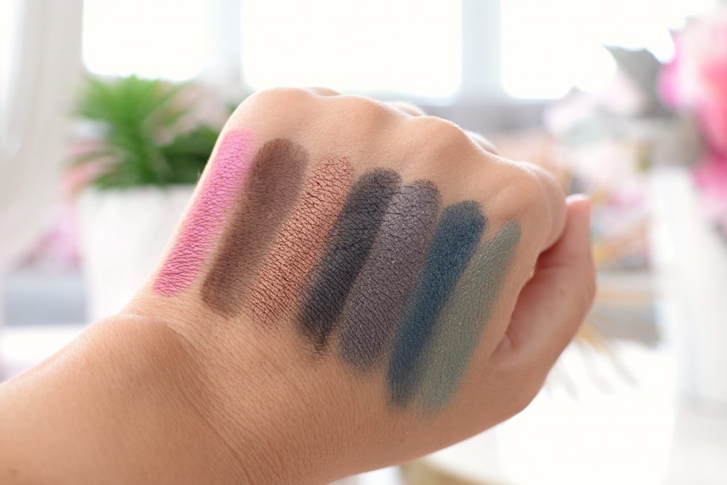 Urban Decay Born To Run Eyeshadow Palette