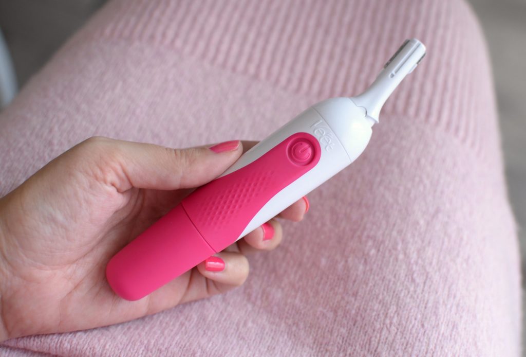 Beauty Style Giveaway, Beauty Tool Giveaway, Veet Sensitive Precision Beauty Styler Expert, Veet, hair removal, eyebrow styler, brow tool, eyebrow tool kit, veet sensitive precision, veet wax strip, hair removal cream, Canadian giveaways 