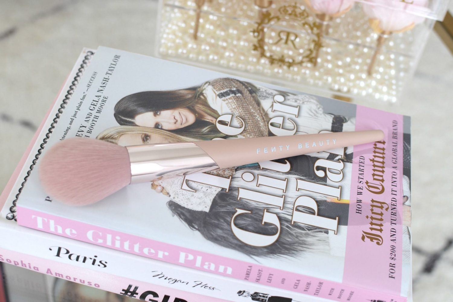 Fenty Beauty Powder Puff Setting Brush 170, by Rihanna