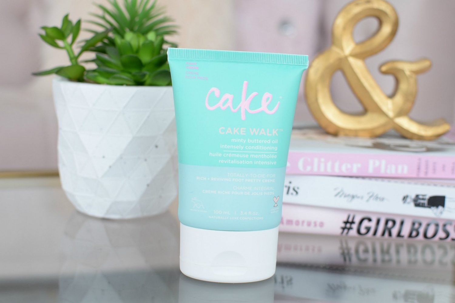 Cake Walk Rich & Reviving Pretty Foot Cream