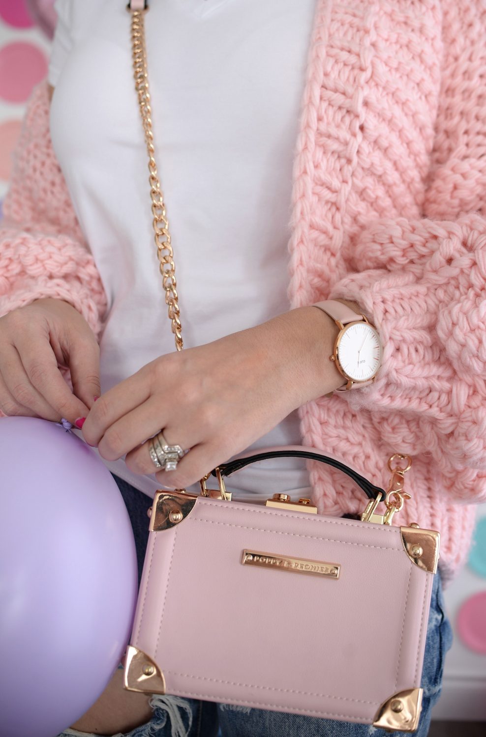 Pink Chic Wish Sweater, Plate backdrop, pink balloons (11)