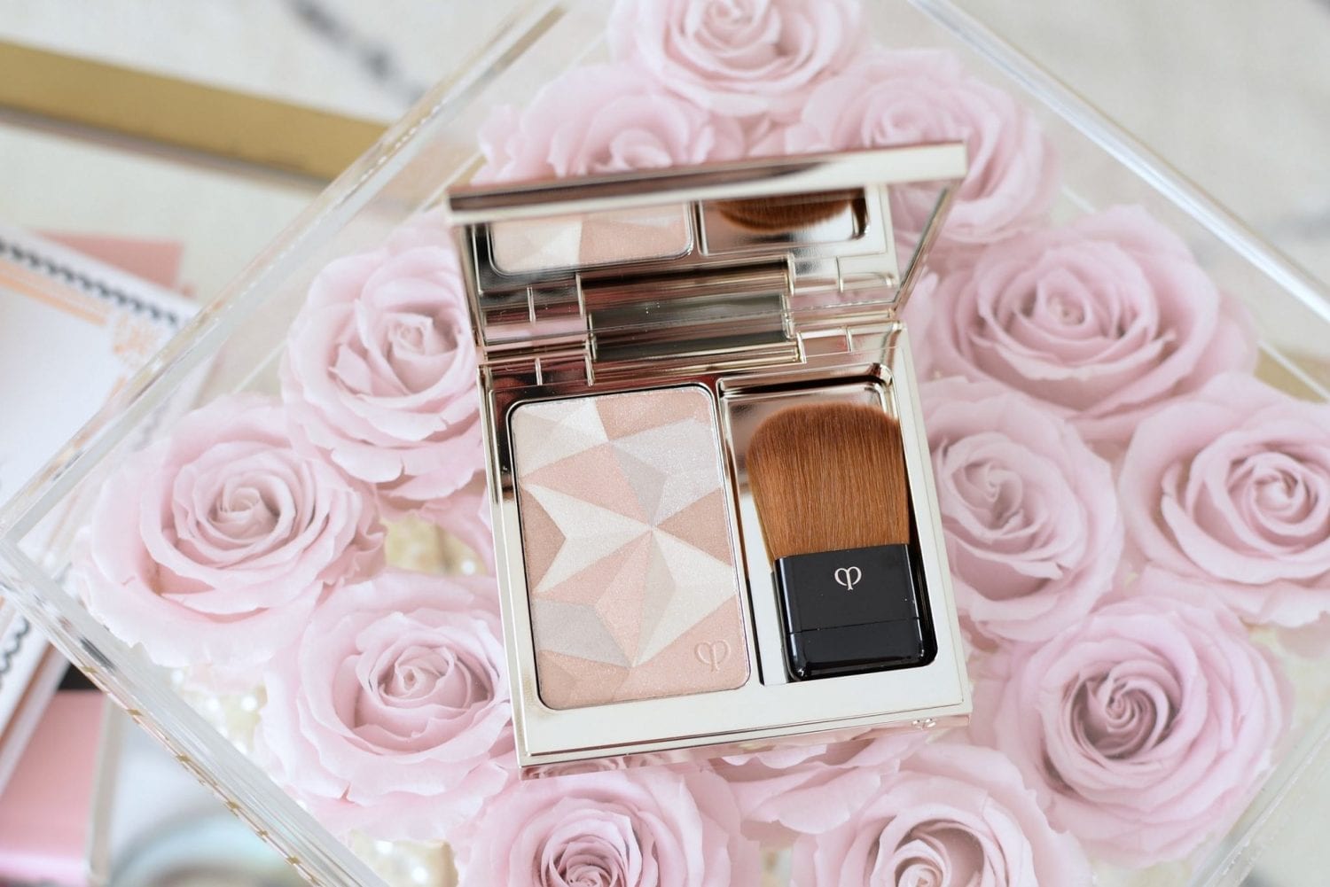 Soft Romantic Pink Makeup Look featuring Cle de Peau (16)