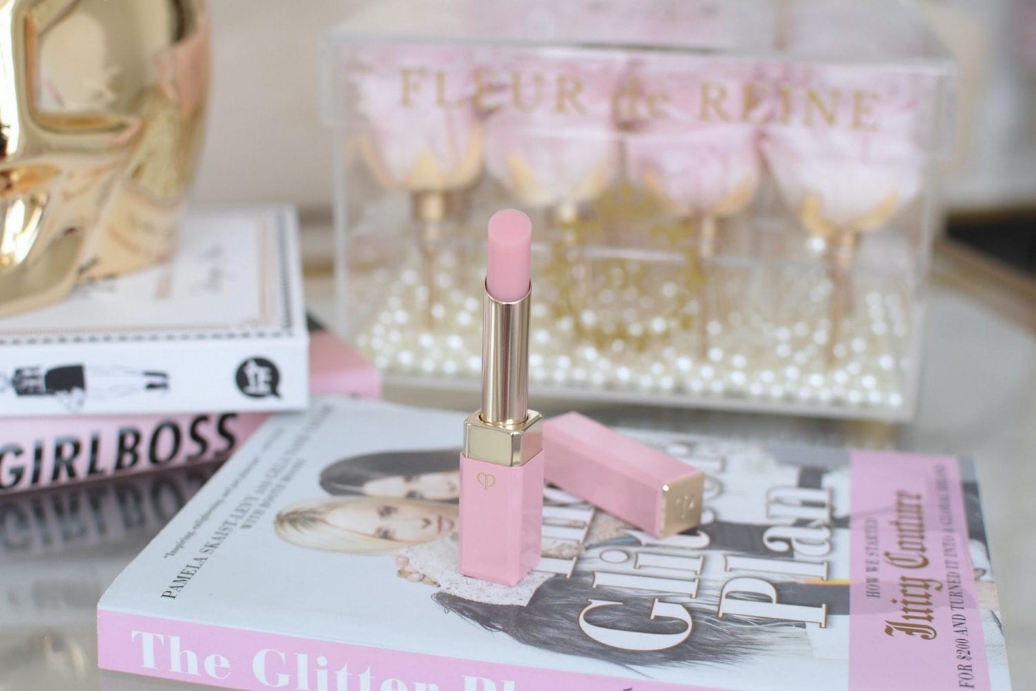 Soft Romantic Pink Makeup Look featuring Cle de Peau (23)