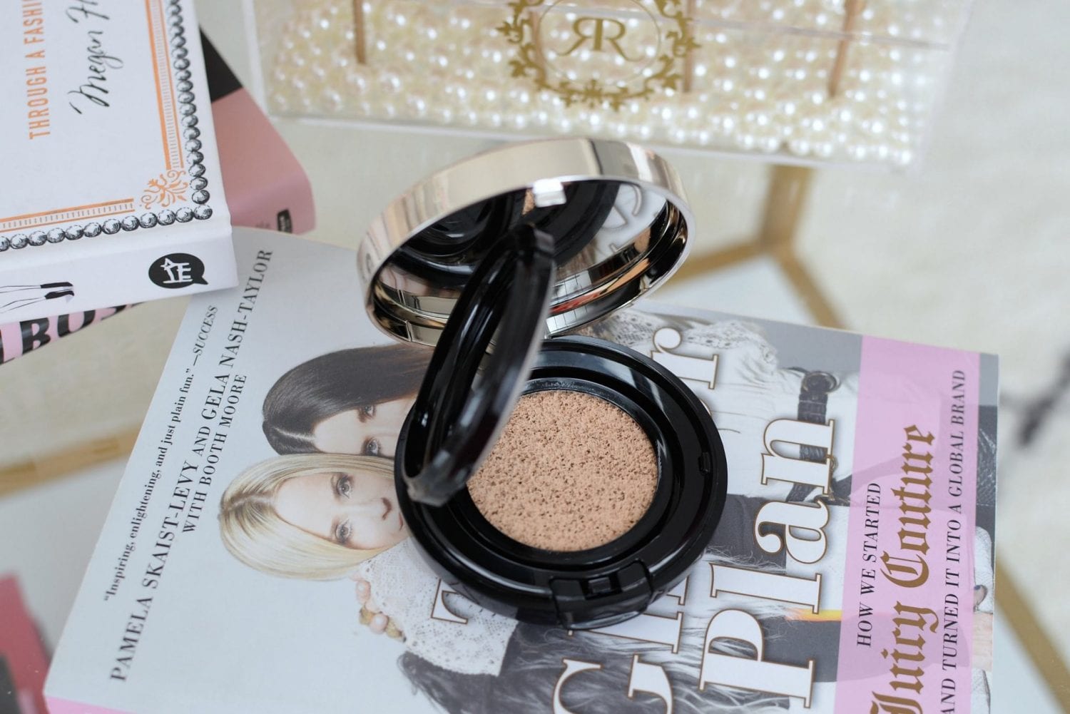 Clé de Peau Radiant Cushion Foundation | The Pink Millennial