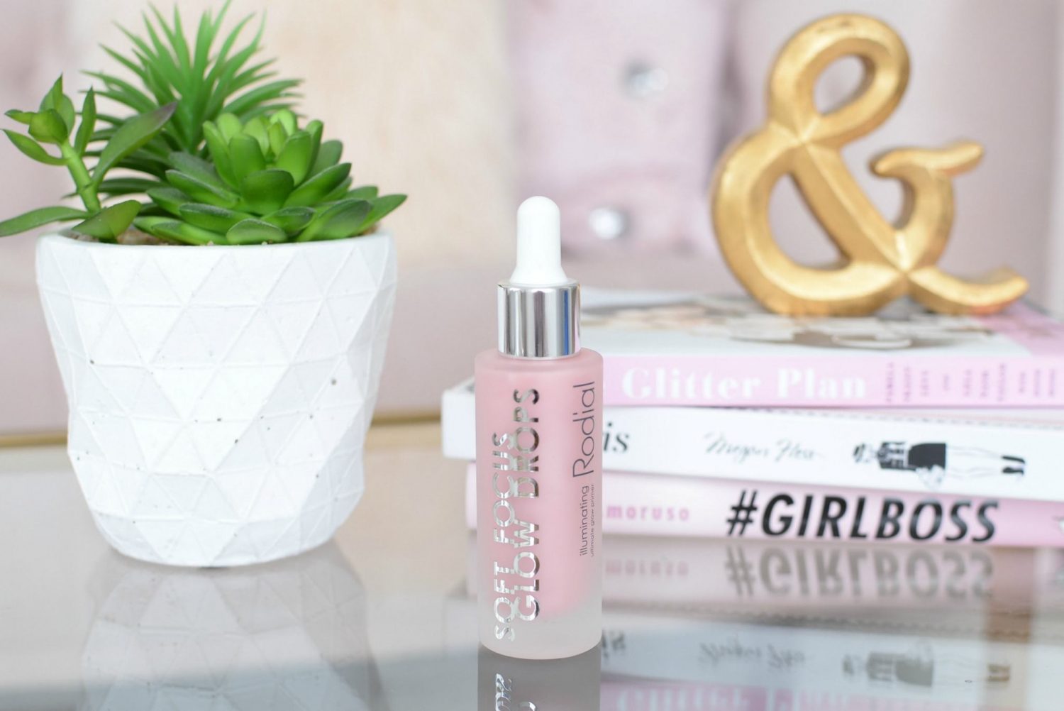 Rodial Soft Focus Glow Drops