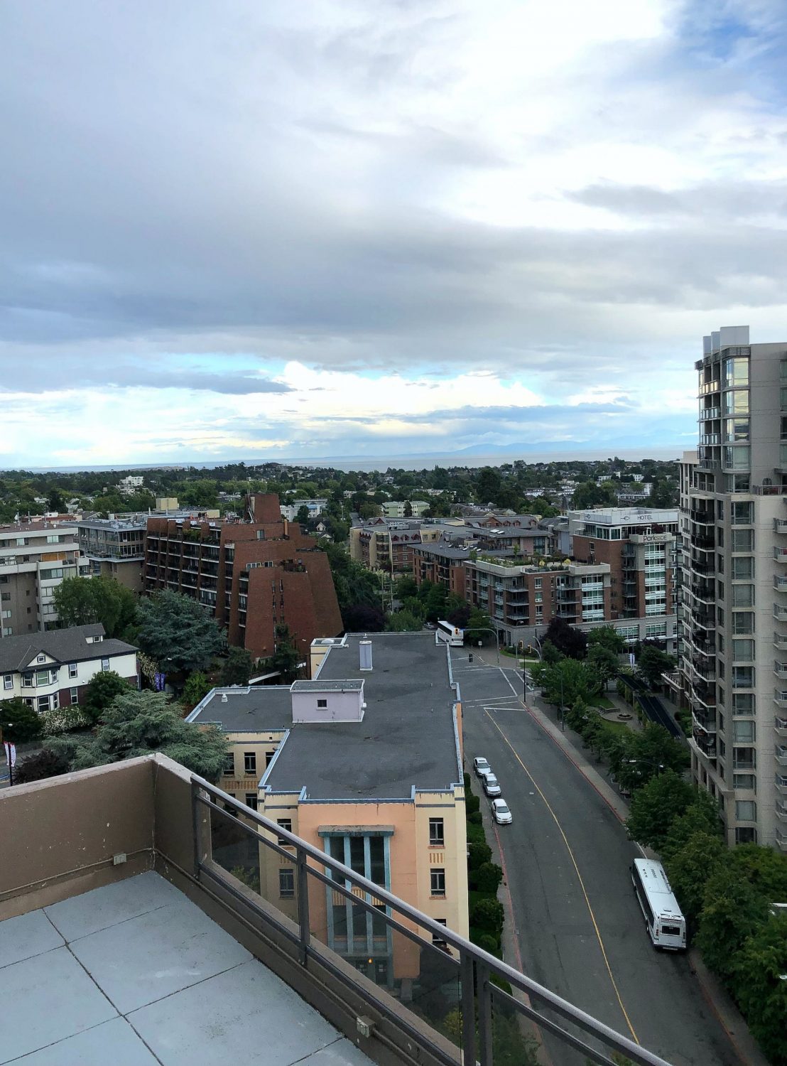 Penthouse Suite At Chateau Victoria, chateau victoria, top hotels in Victoria BC, hotel victoria BC 