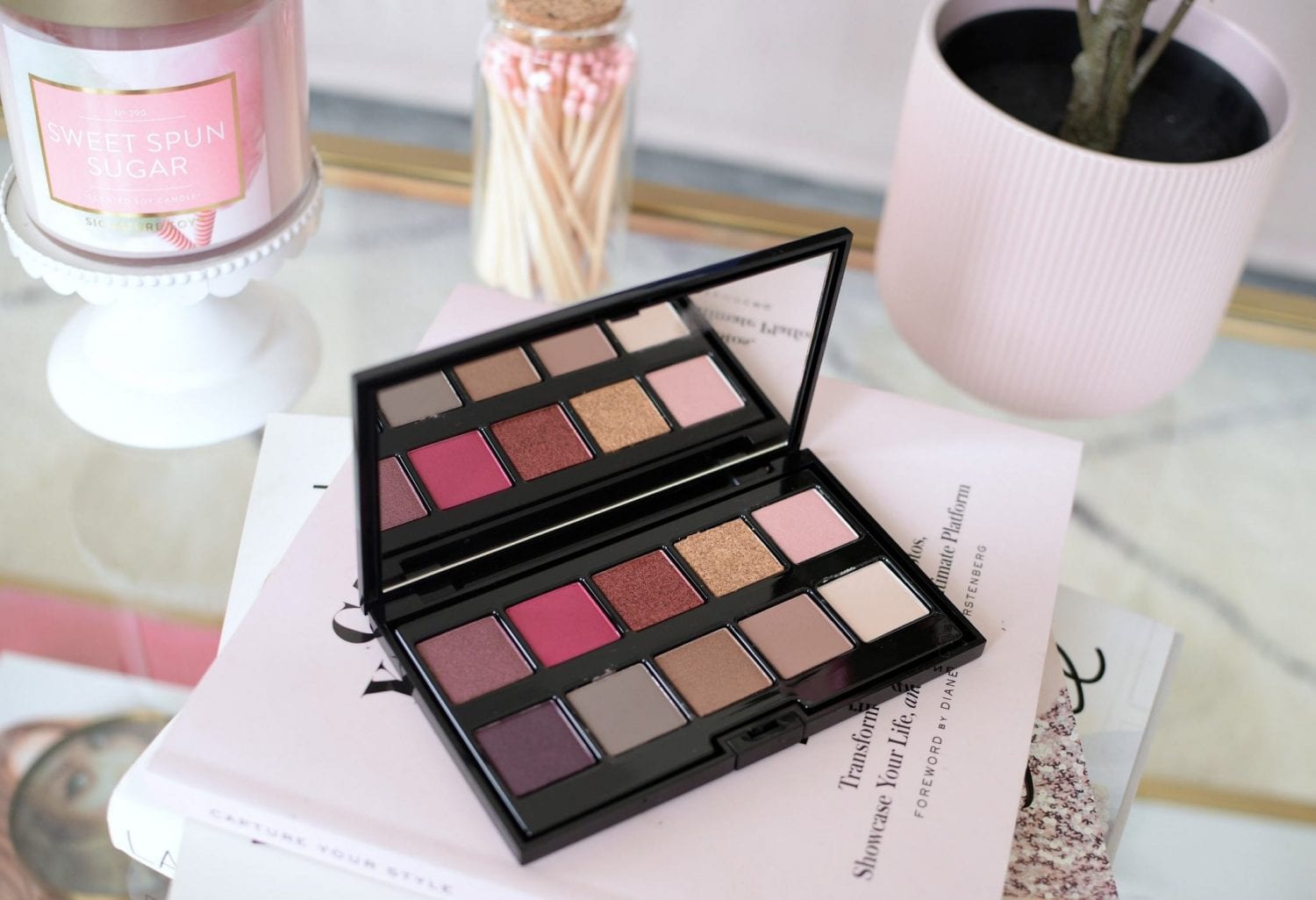 Pupa Makeup Stories Palette in Bright Violet