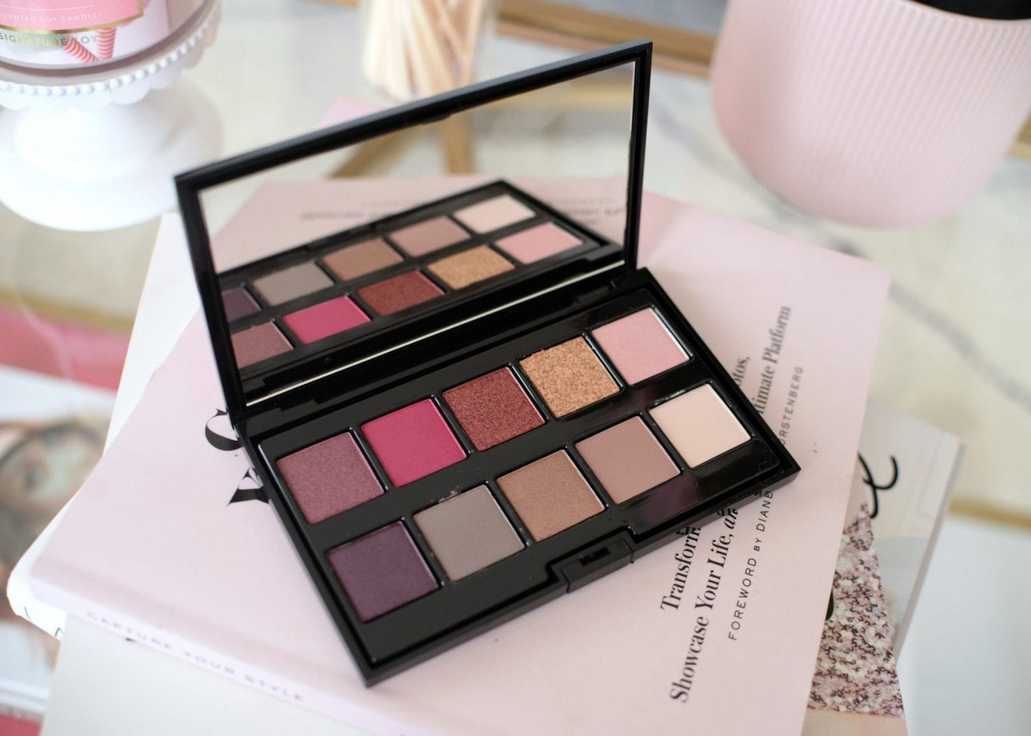 Pupa Makeup Stories Palette in Bright Violet