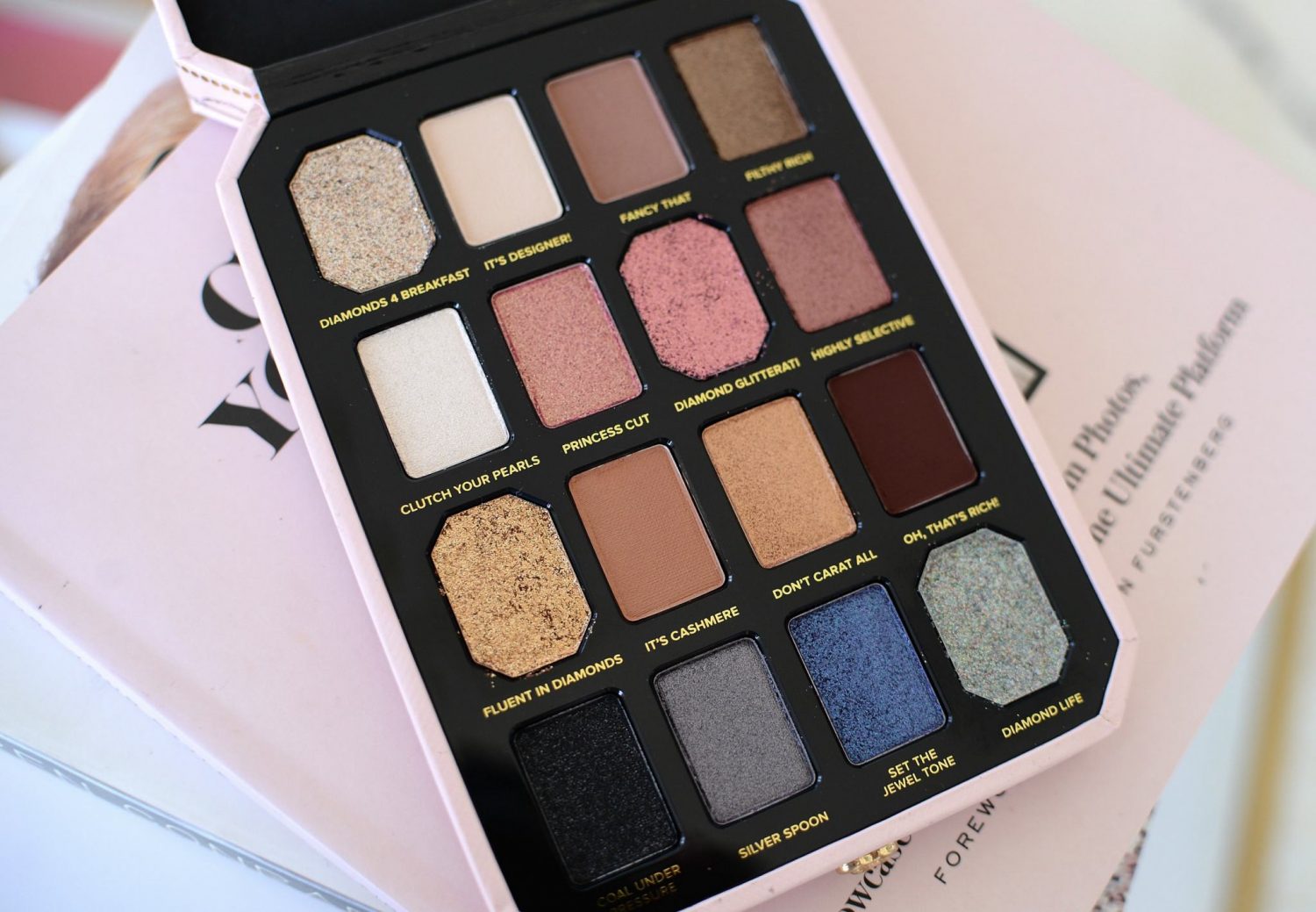 Too Faced Pretty Rich Diamond Light Eye Shadow Palette