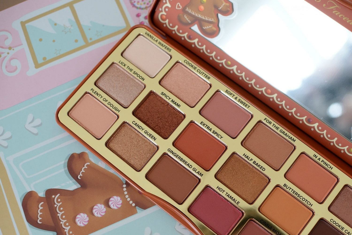 Too Faced Gingerbread Extra Spicy palette.