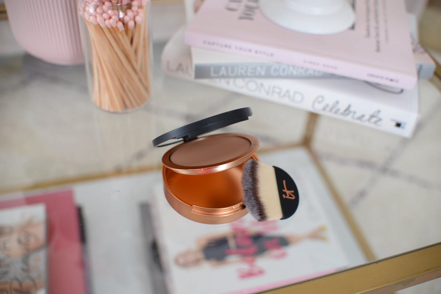 It Cosmetics Bye Bye Pores Bronzer 