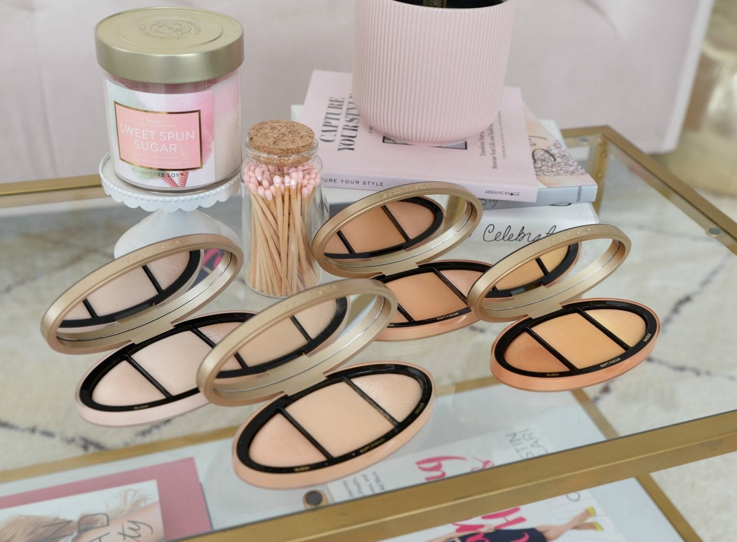 Too Faced Born This Way Turn Up The Light Complexion-Enhancing Highlighting Palette