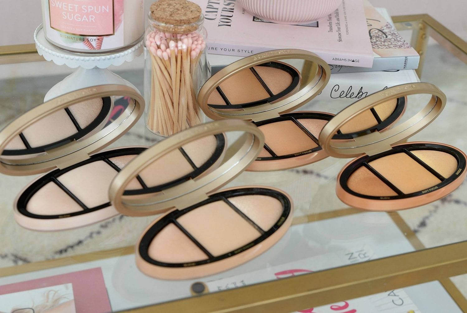 Too Faced Born This Way Turn Up The Light Complexion-Enhancing Highlighting Palette