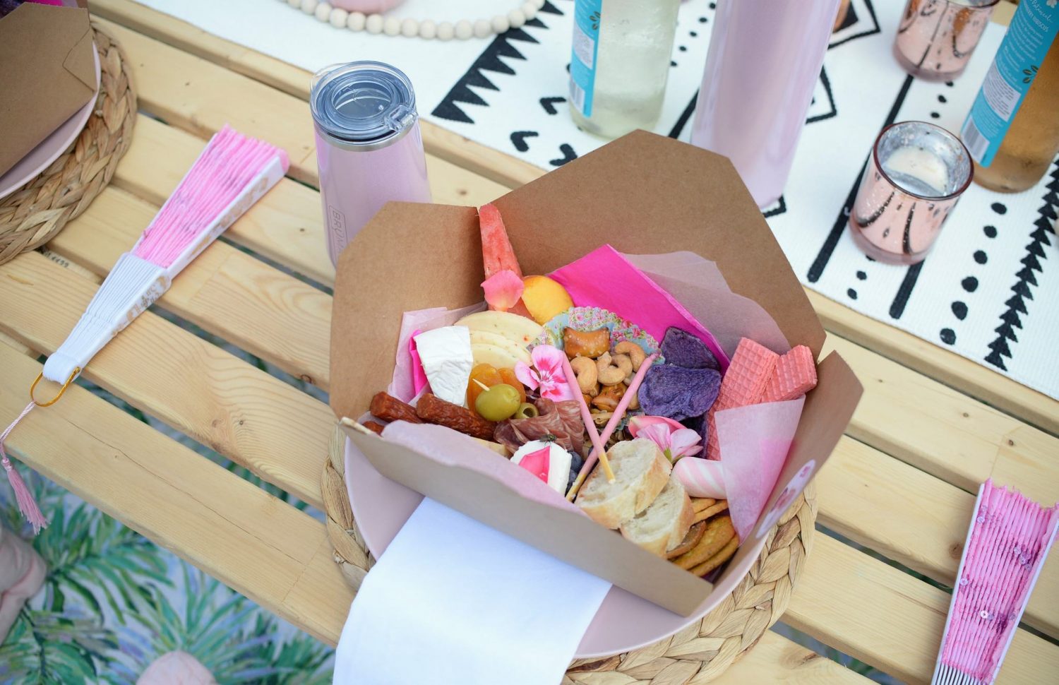 Guide to Hosting the Ultimate Boho Picnic