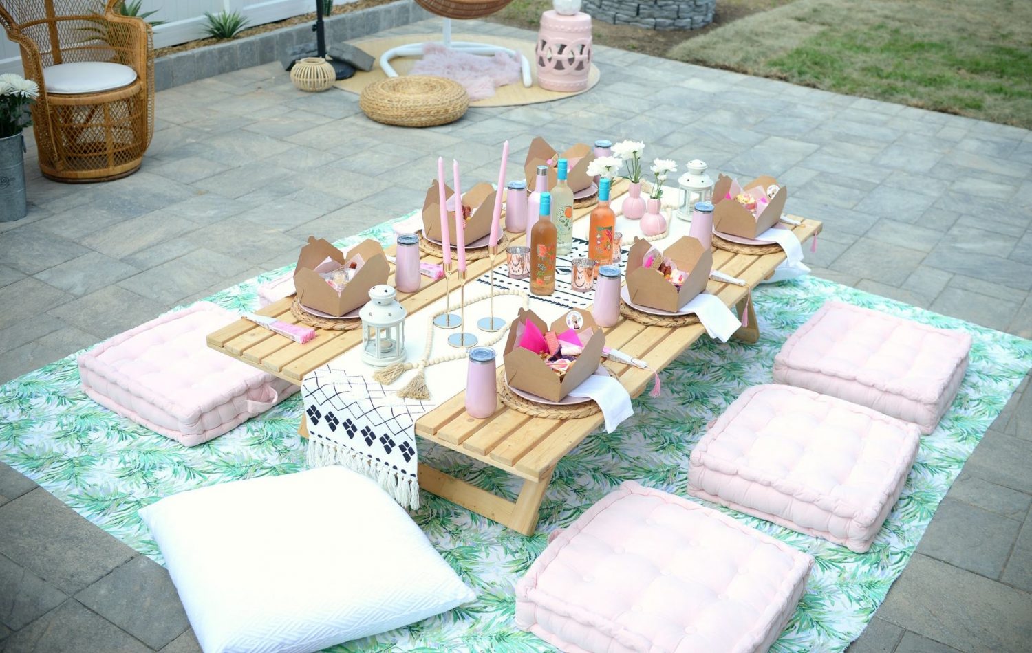 Guide to Hosting the Ultimate Boho Picnic