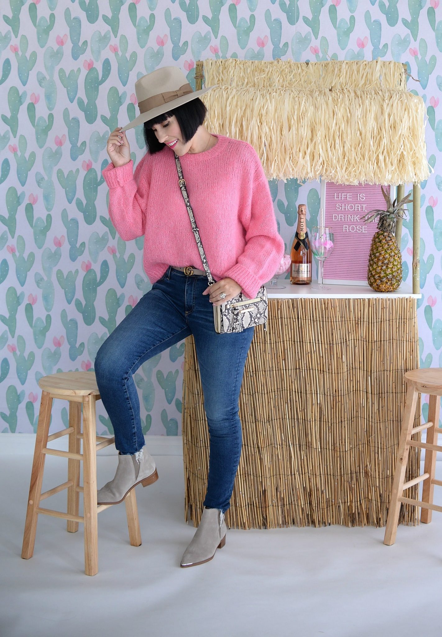 How to Style A Wide Brim Hat The Pink Millennial