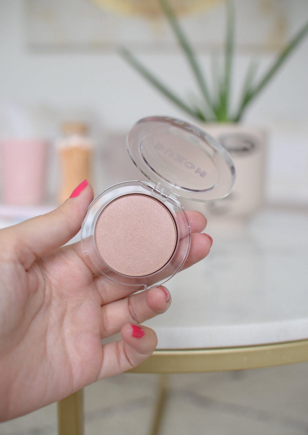 Buxom Wanderlust Glow Highlighter in White Russian